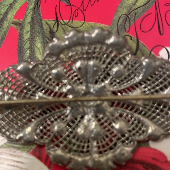 Vintage pot metal & rhinestone brooch 2 1/2” x 1 1/2” - Picture 4 of 4